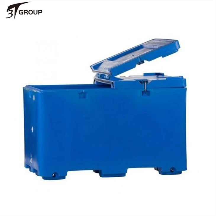 Insulated Plastic Containers