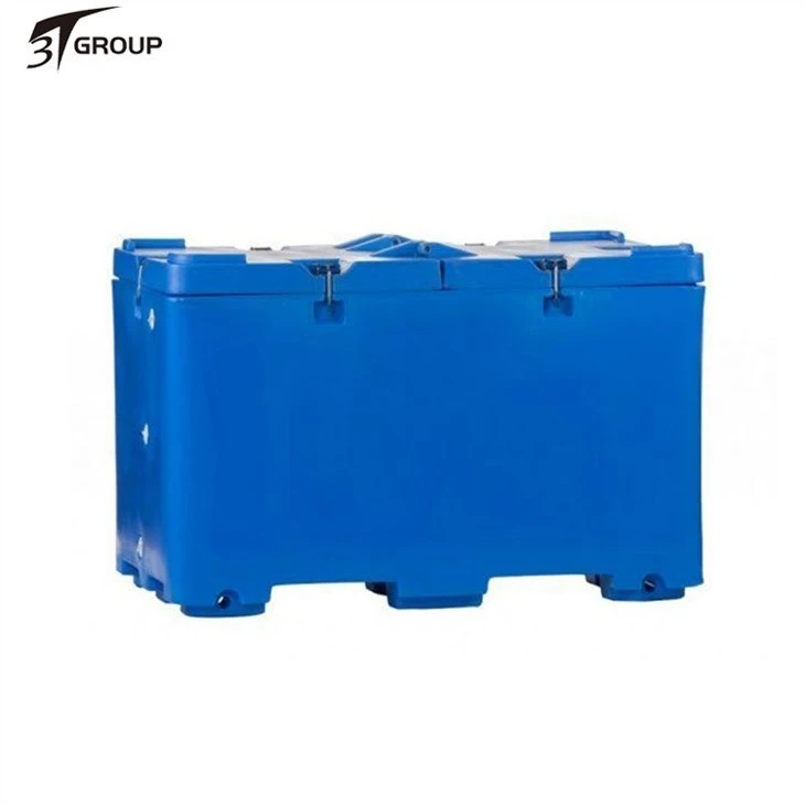Insulated Plastic Containers